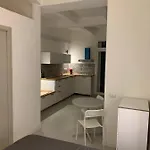 Bed And Apartment *