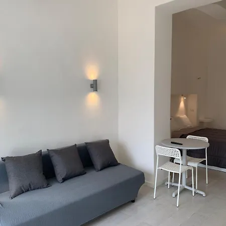Bed And Apartment *